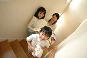 壁穴の補修はあきらめずにプロにおまかせ