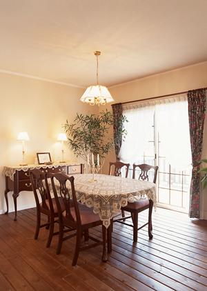 玄関ドアの選び方と価格比較！メーカー別の特徴も解説